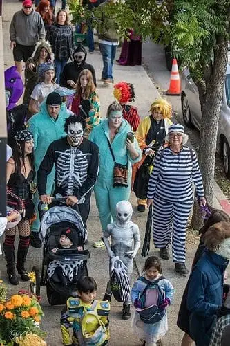 halloween23-boulder-creek-trick-or-treat-street