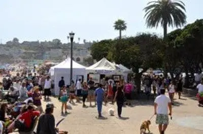 capitola-sunday-art-at-the-beach