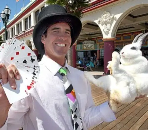 kennolyn-camp-surfing-magician-magic-show