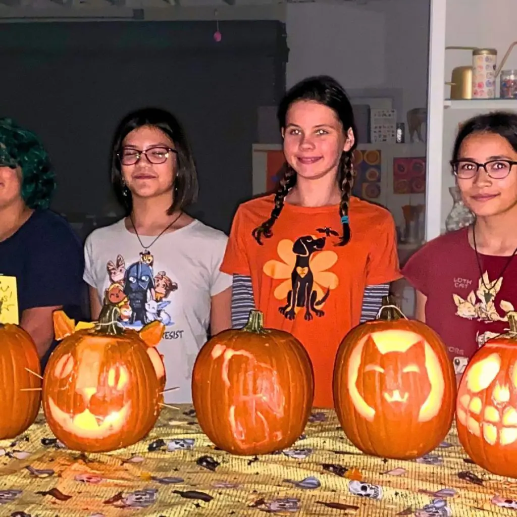 art-factory-pumpkin-carving