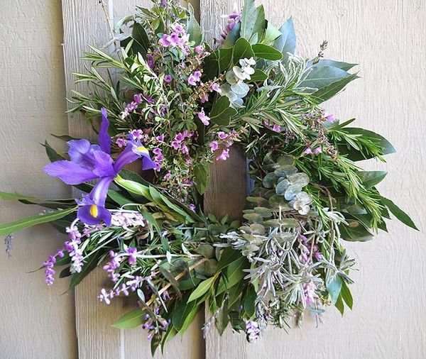 open-farm-herbal-wreath