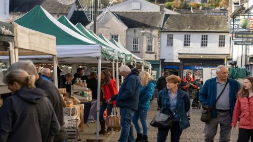 hallcrest-holiday-market