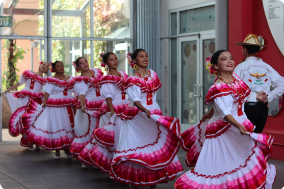 mah-dia-de-los-muertos-celebration