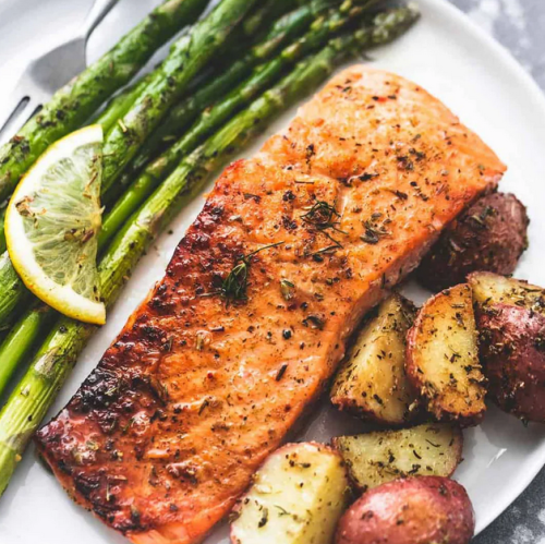 salmon-asparagus-potato-dinner